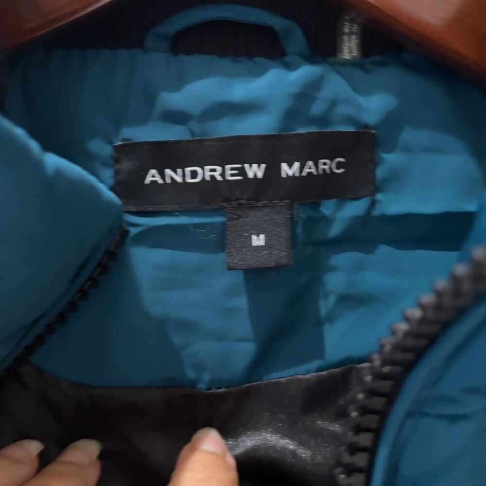 Andrew Marc Quilted Vest Size Medium Teal NWT - Picture 7 of 7